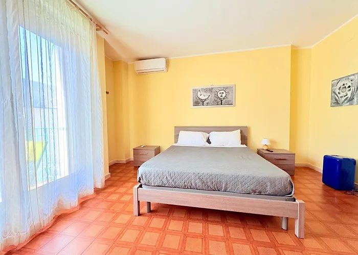 Abitazione Sandra 住宿加早餐酒店 3*