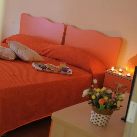 Bed & Breakfast Abitazione Sandra 3*